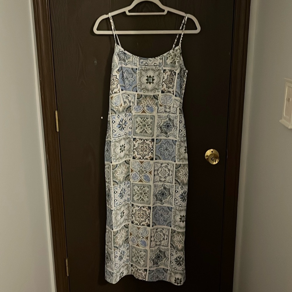Abercrombie & Fitch Blue and White Slip Midi Dress